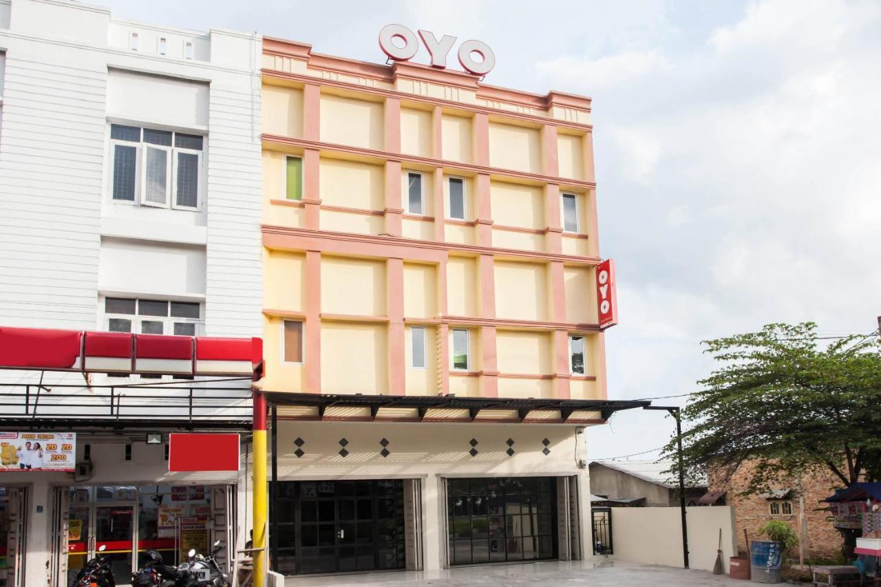 Oyo 2361 Hotel Winston Glugur Exterior foto